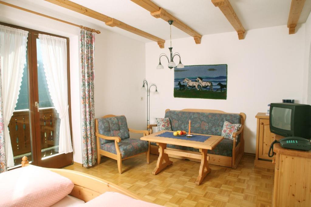 Gaestehaus Ortner Liesing Habitación foto